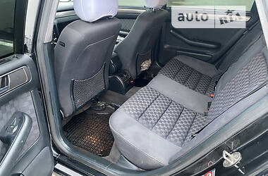 Універсал Audi A6 2000 в 