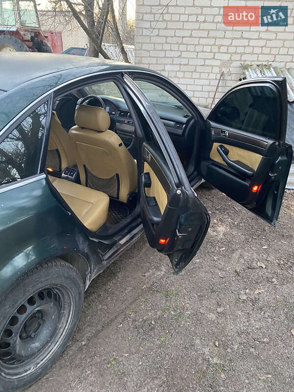 Седан Audi A6 1999 в Покровском