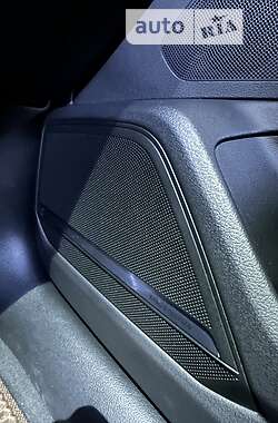Седан Audi A6 2019 в 