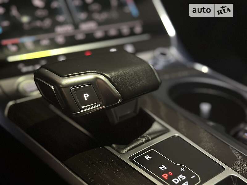 Седан Audi A6 2019 в Киеве
