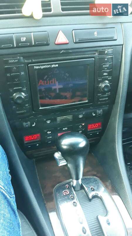 Универсал Audi A6 2001 в Рахове