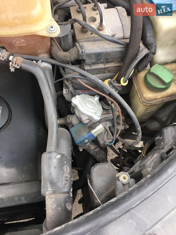 Седан Audi A6 1997 в Верховині