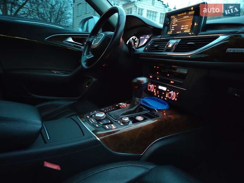 Седан Audi A6 2011 в Измаиле