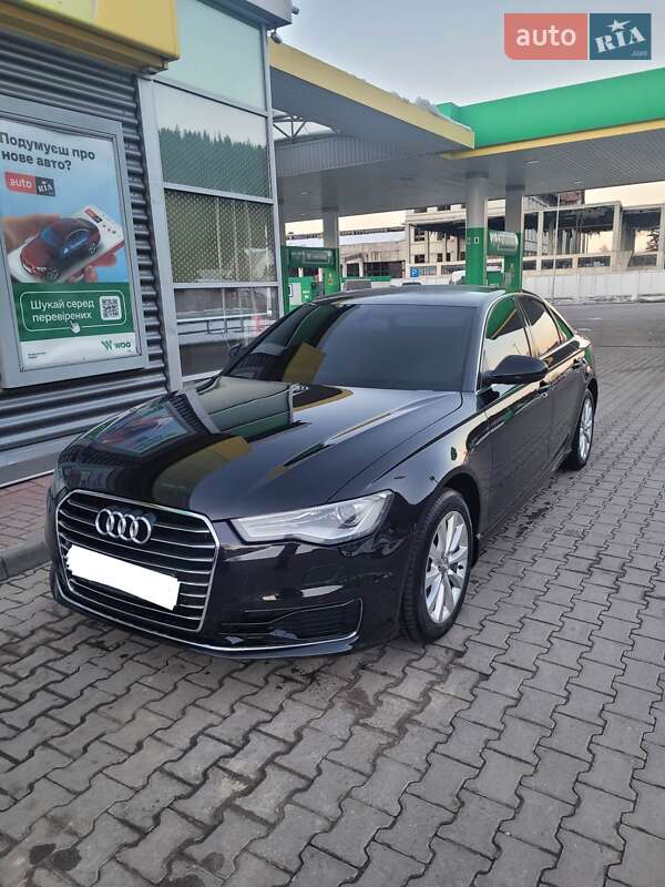 Седан Audi A6 2015 в Надворной