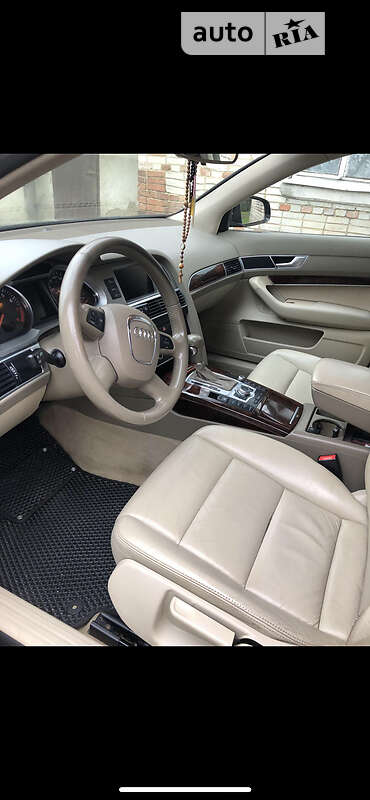 Седан Audi A6 2006 в Городку
