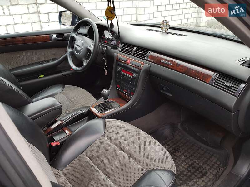 Универсал Audi A6 2001 в Первомайске