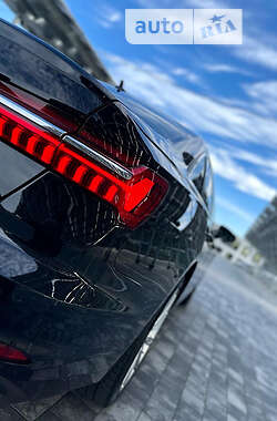 Седан Audi A6 2020 в 