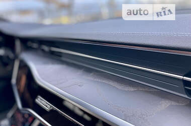 Седан Audi A6 2020 в 