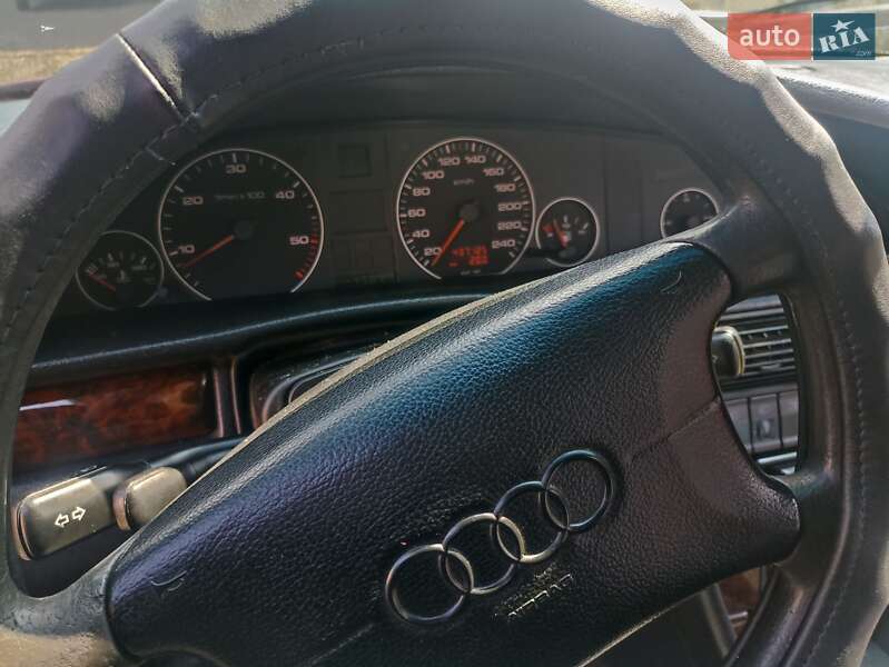 Седан Audi A6 1996 в Ивано-Франковске