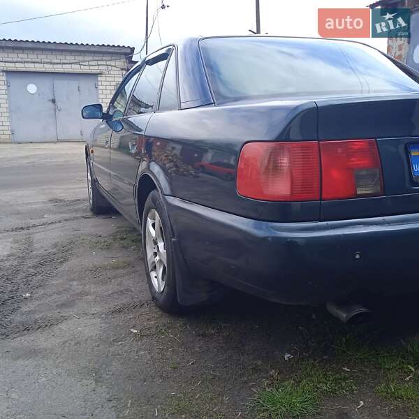 Седан Audi A6 1996 в Шепетовке
