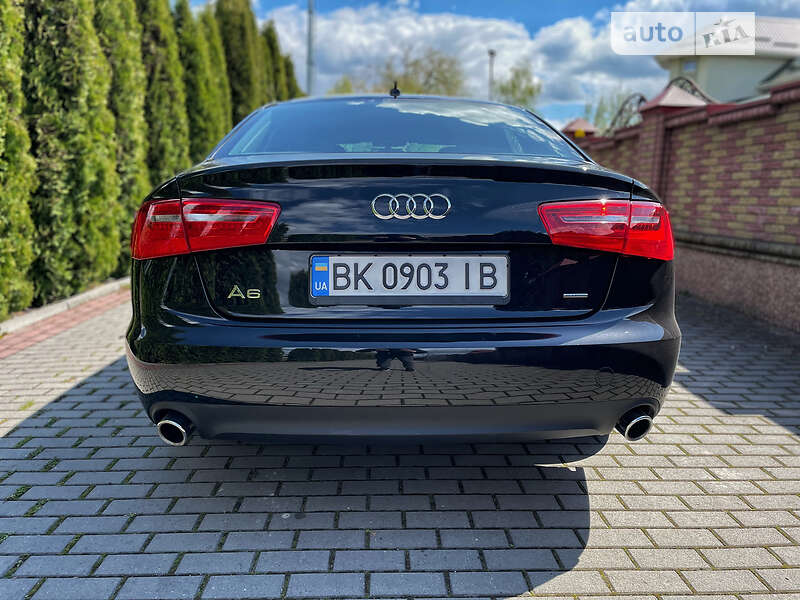 Седан Audi A6 2014 в Дубні