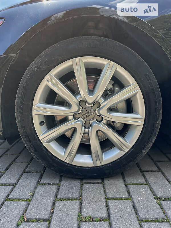 Седан Audi A6 2014 в Дубні