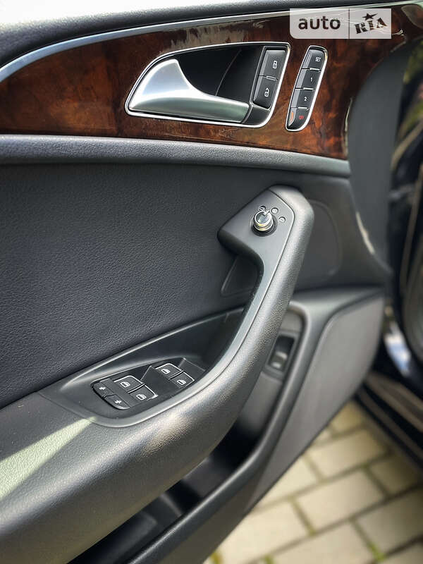 Седан Audi A6 2014 в Дубні