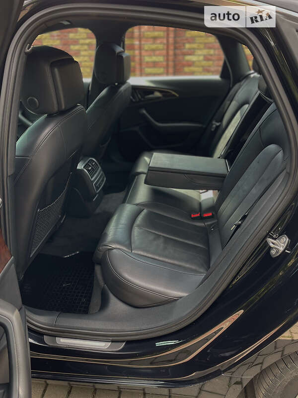 Седан Audi A6 2014 в Дубні
