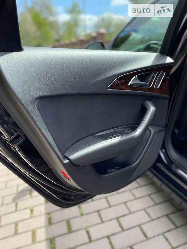 Седан Audi A6 2014 в Дубні