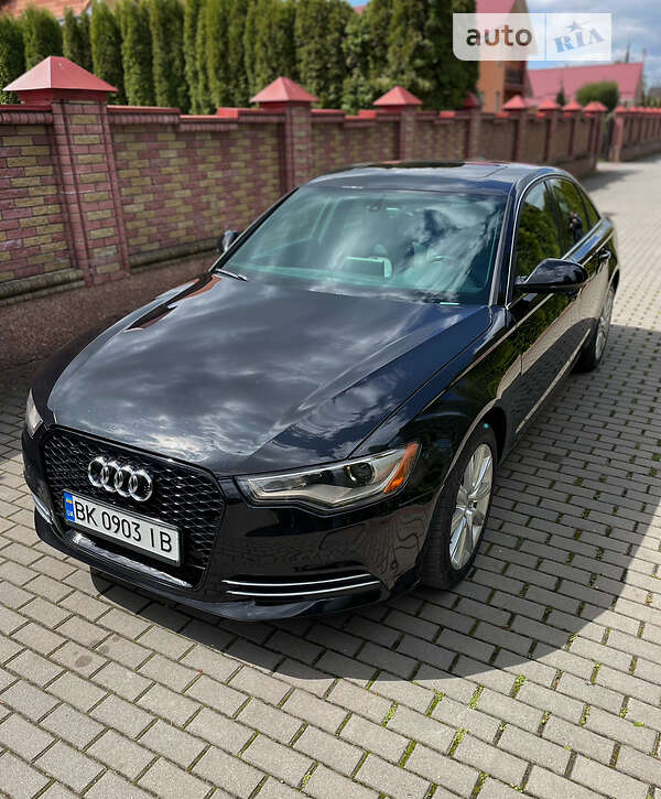 Седан Audi A6 2014 в Дубні