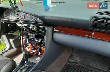 Седан Audi A6 1995 в 