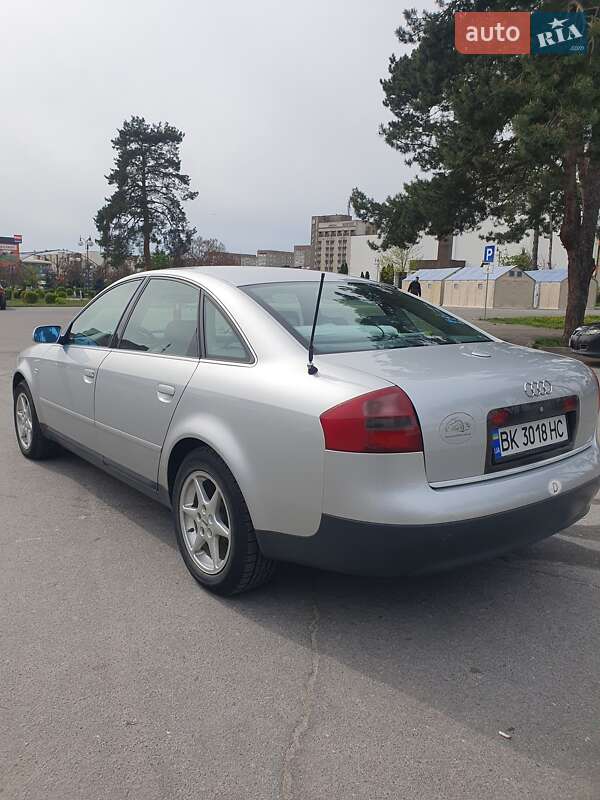 Седан Audi A6 2000 в Вараші