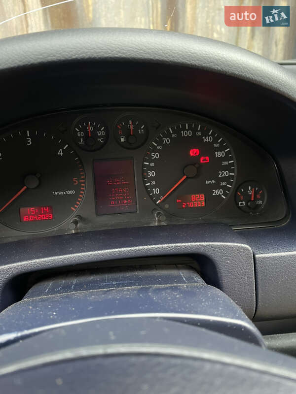 Седан Audi A6 2000 в Полянице