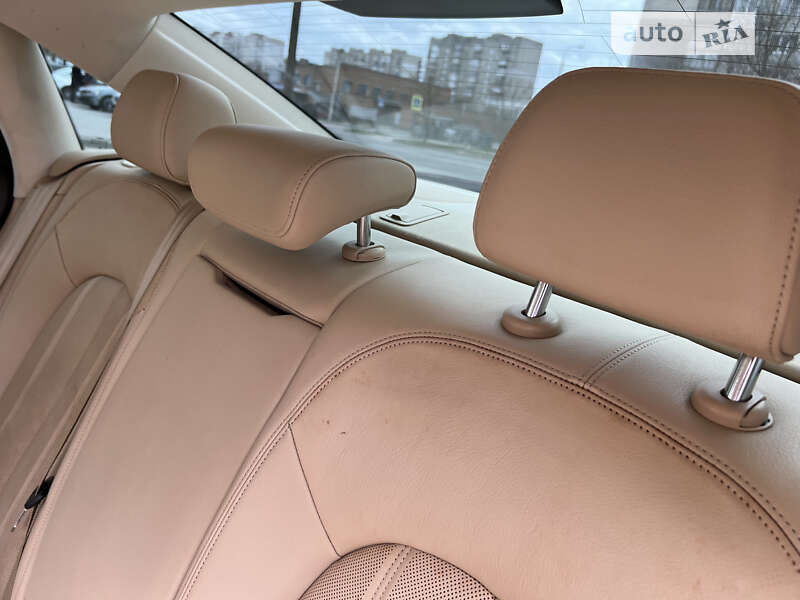 Седан Audi A6 2012 в Киеве