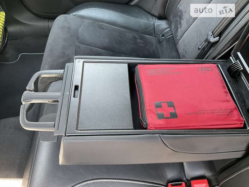 Седан Audi A6 2015 в Луцке