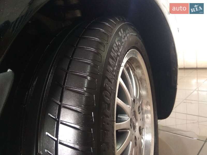 Седан Audi A6 2004 в Овруче