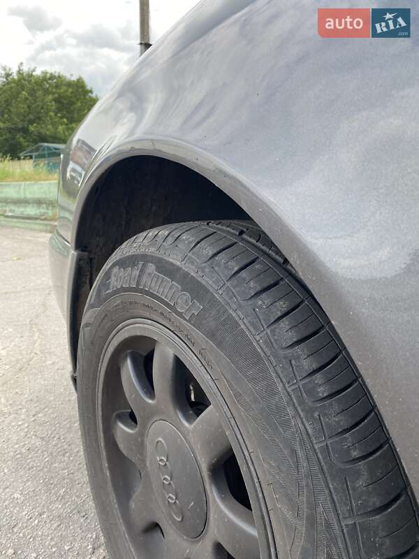 Седан Audi A6 1995 в Кременчуге