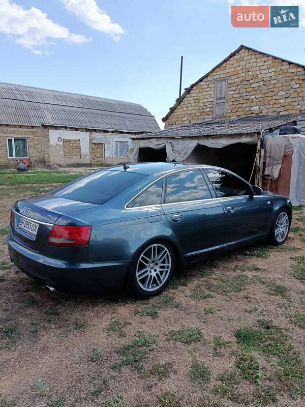 Седан Audi A6 2004 в Беляевке