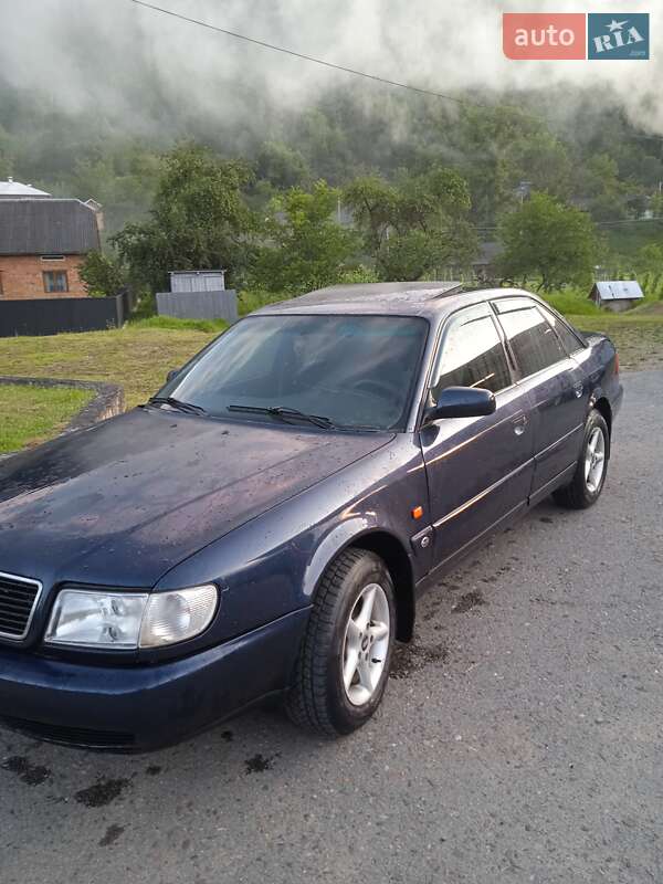 Седан Audi A6 1995 в Вижнице