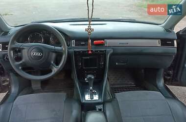 Седан Audi A6 2001 в Городке