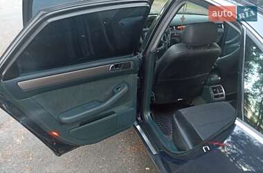 Седан Audi A6 2001 в Городке