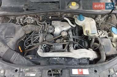 Седан Audi A6 2001 в 