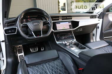 Седан Audi A6 2019 в 