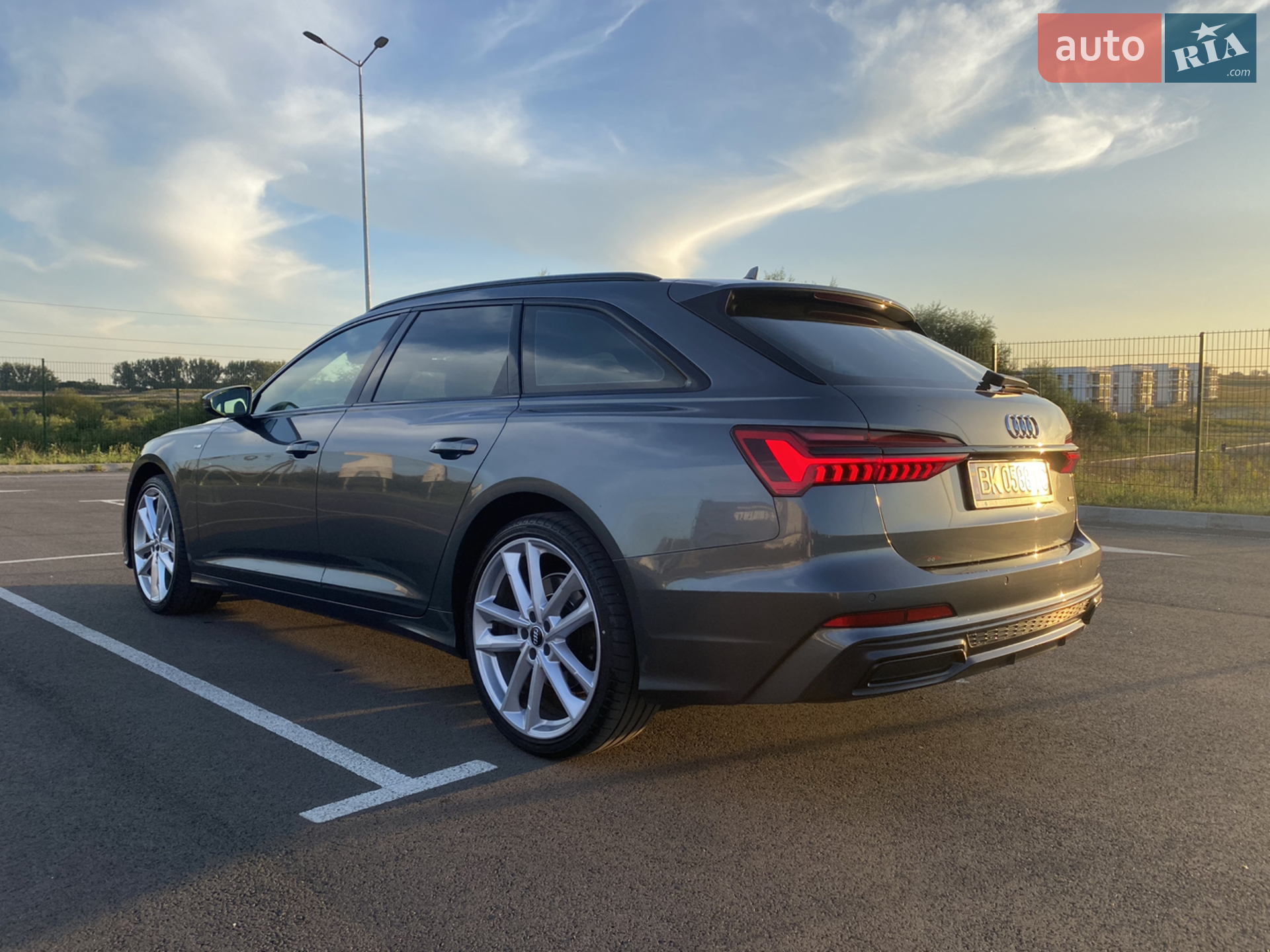 Audi A6 2018 VIN WAUZZZF20KN050099 фото оголошення 13 з 54