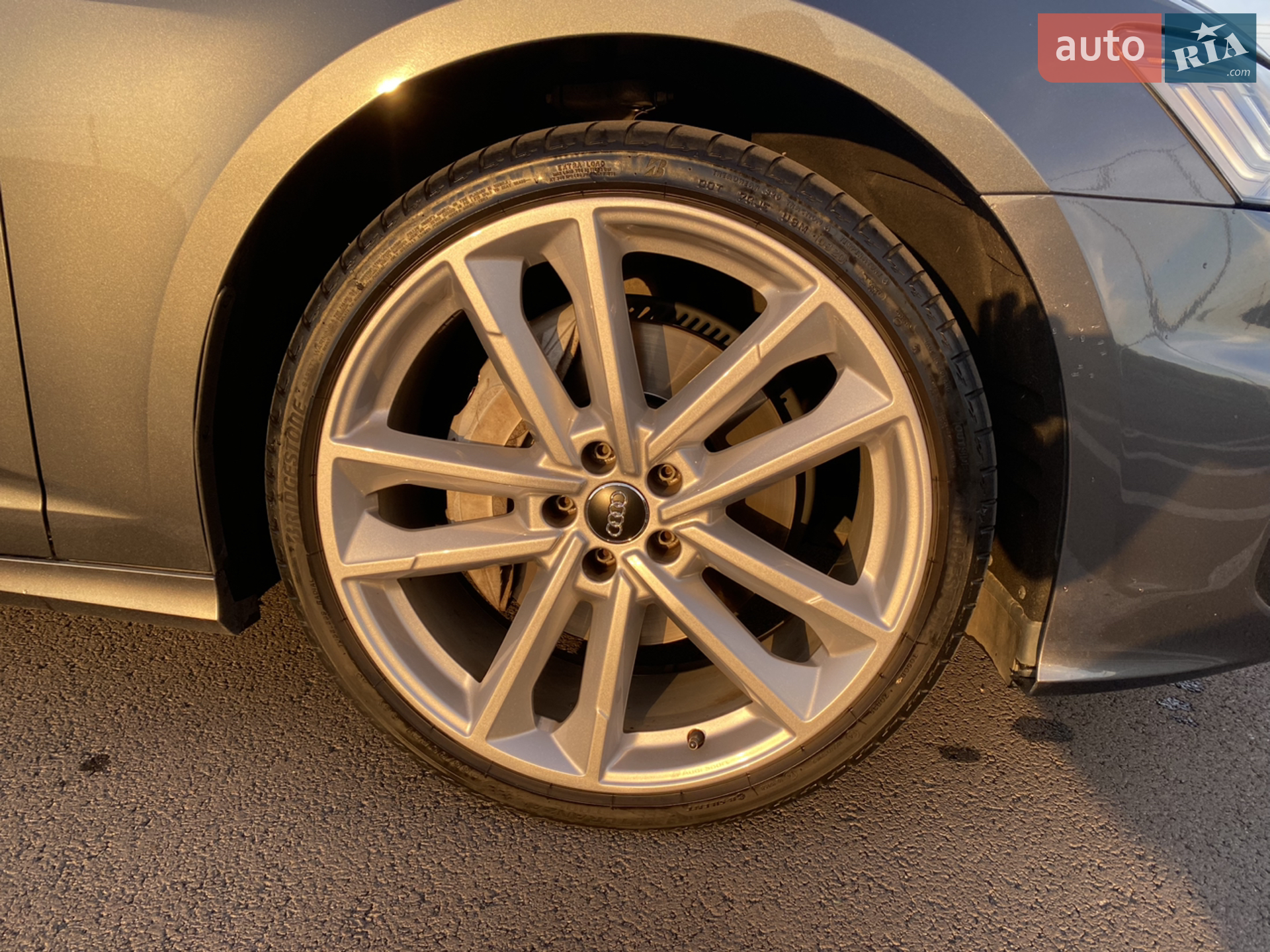 Audi A6 2018 VIN WAUZZZF20KN050099 фото оголошення 18 з 54