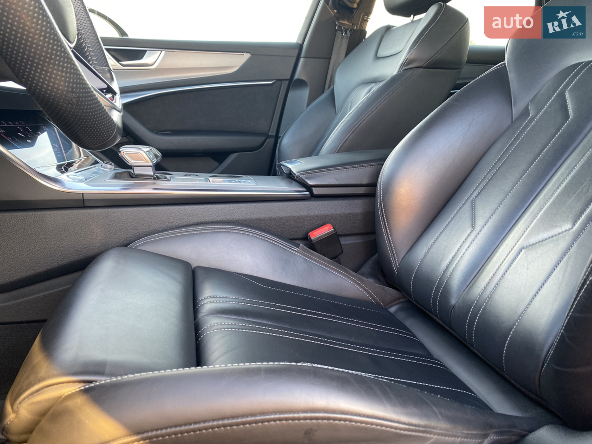 Audi A6 2018 VIN WAUZZZF20KN050099 фото оголошення 43 з 54