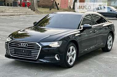 Седан Audi A6 2022 в 