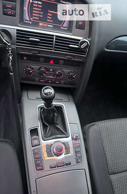 Седан Audi A6 2004 в 