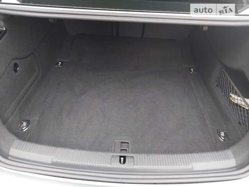 Седан Audi A6 2015 в Городищеві