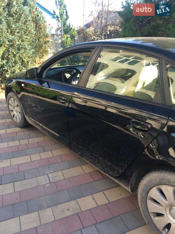 Седан Audi A6 2005 в Виноградове