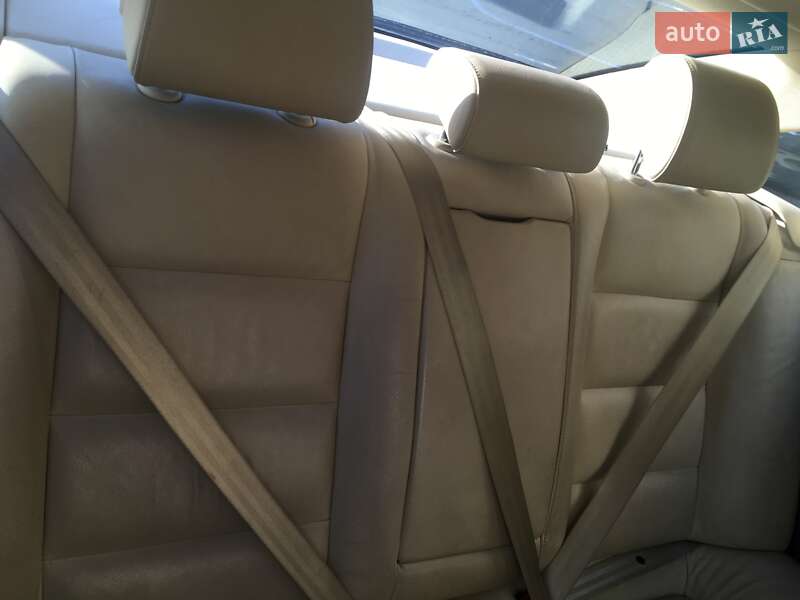 Седан Audi A6 2005 в Виноградове
