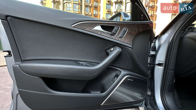 Седан Audi A6 2016 в Киеве