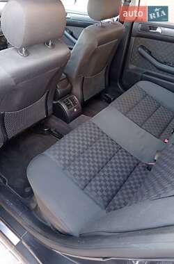 Универсал Audi A6 2004 в 