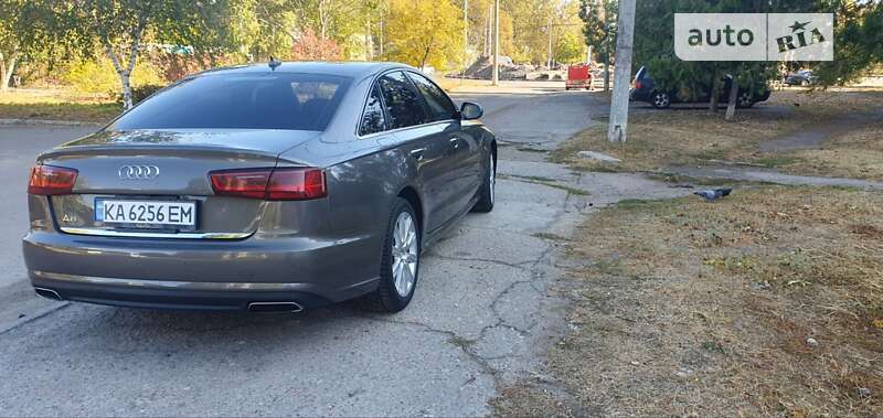 Седан Audi A6 2015 в Николаеве
