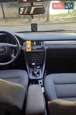 Седан Audi A6 2002 в Луцке