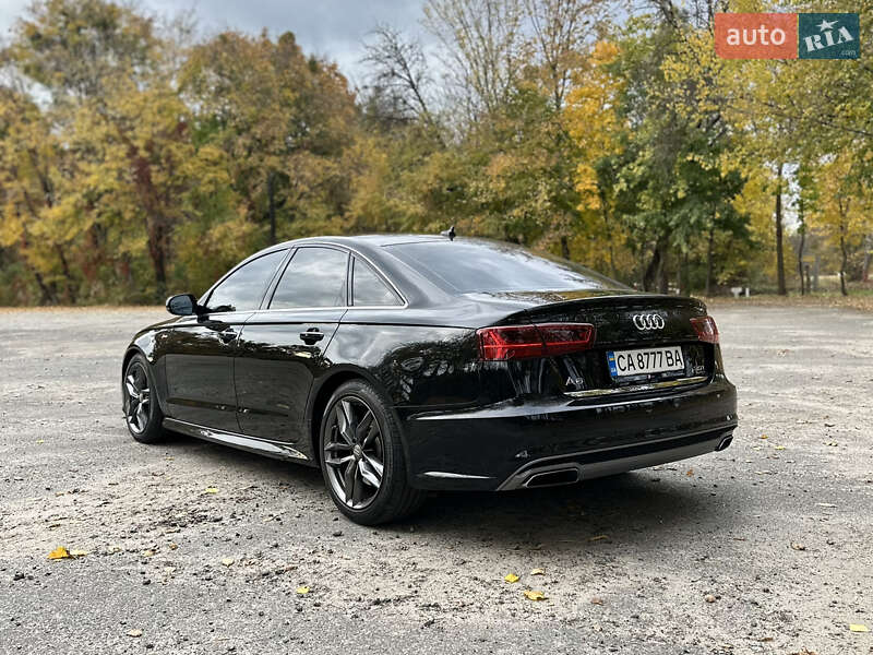 Седан Audi A6 2015 в Киеве