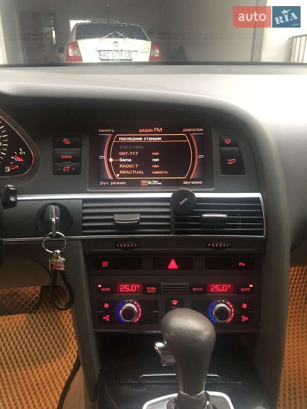 Седан Audi A6 2004 в Виноградові