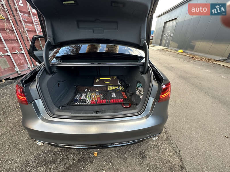 Седан Audi A6 2013 в Киеве