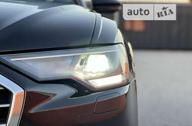 Седан Audi A6 2022 в 