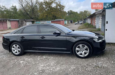 Седан Audi A6 2015 в 